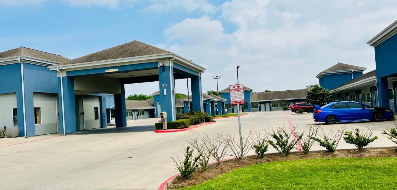 Lonestar Inn El Campo 외부 사진